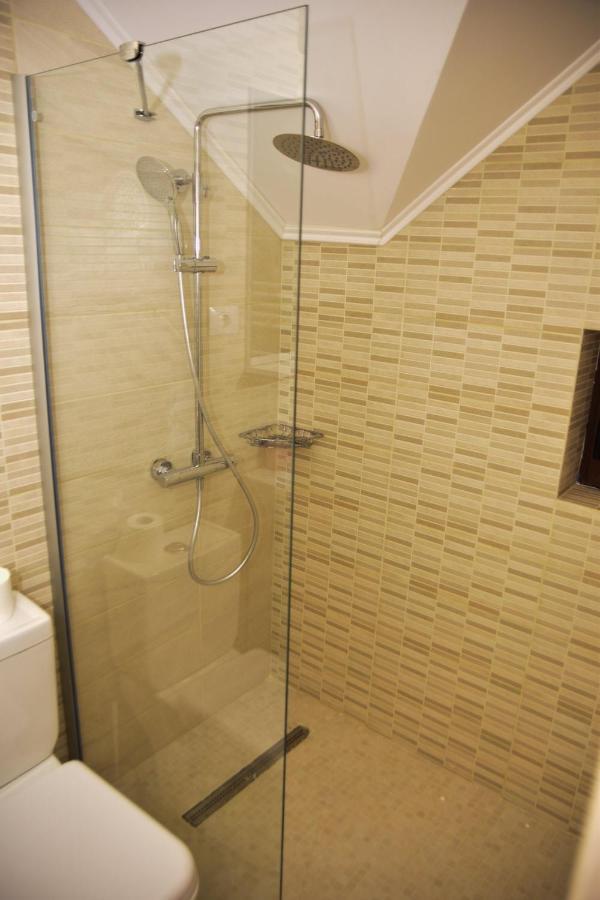 New House Hotel Árgyasudvarhely Kültér fotó