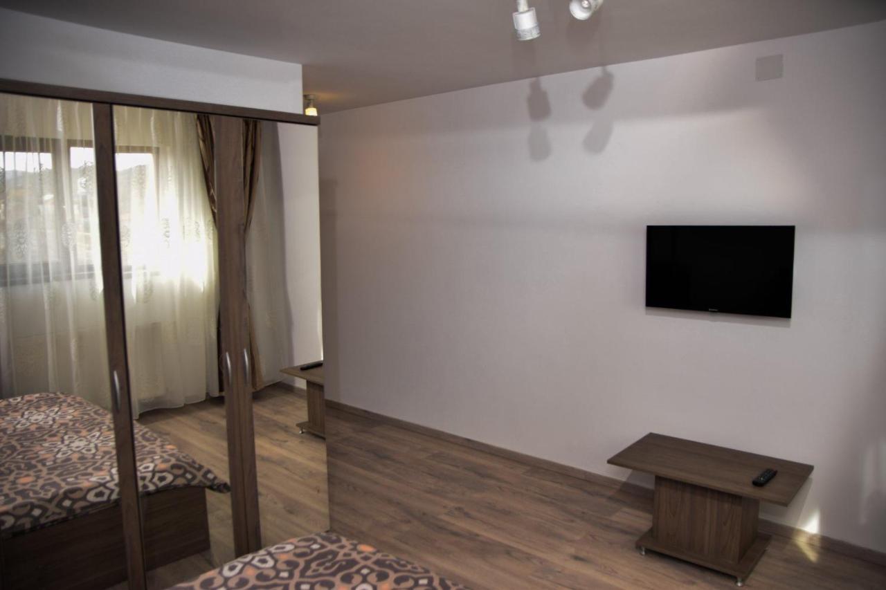 New House Hotel Árgyasudvarhely Kültér fotó
